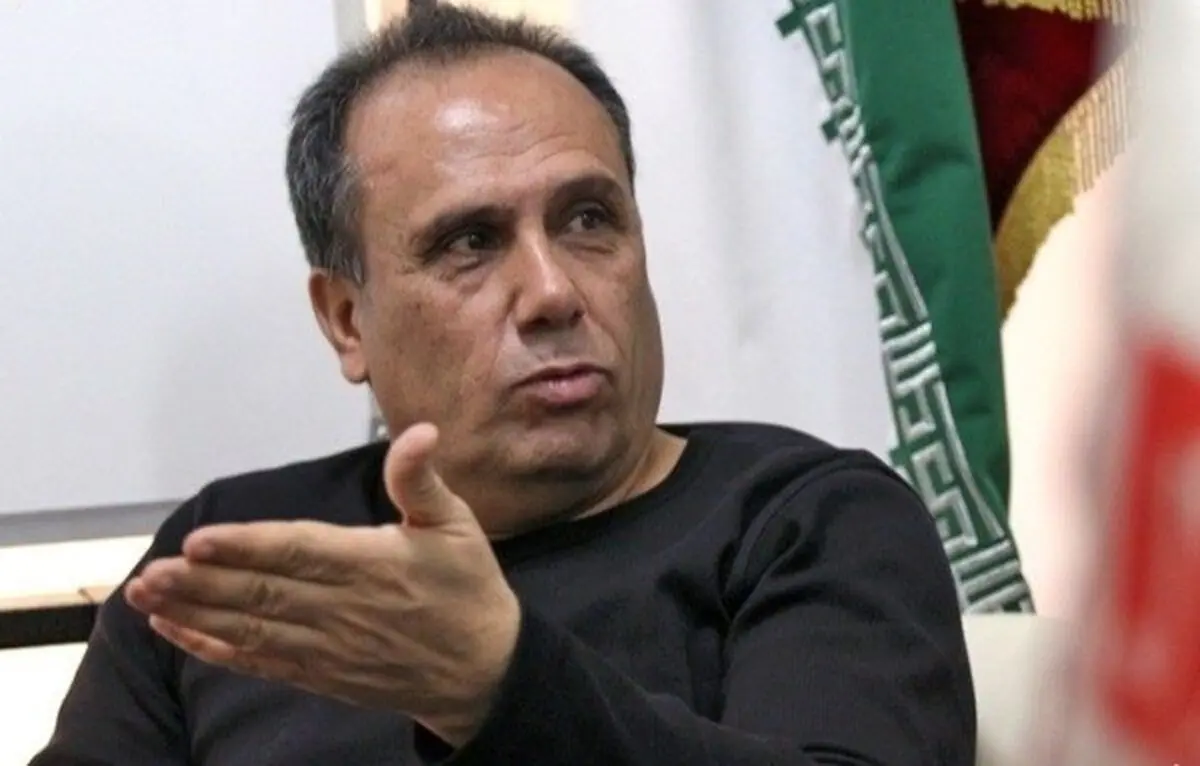 عربشاهی: رهبری‌فر عروسک خیمه شب بازی است/ باید پرسپولیس را به پیشکسوتان بدهند