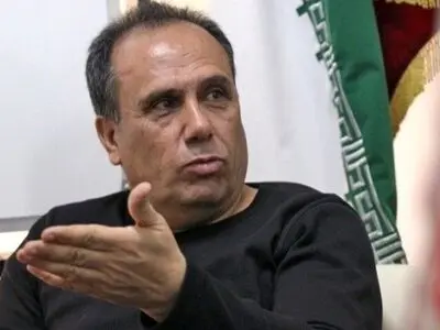 عربشاهی: رهبری‌فر عروسک خیمه شب بازی است/ باید پرسپولیس را به پیشکسوتان بدهند