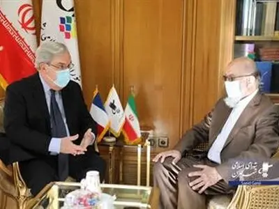 تهران همواره ارتباط خوبی با فرهنگ و ملت فرانسه داشته است