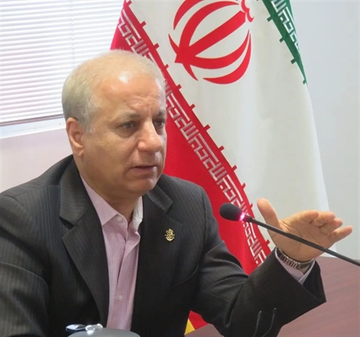 رشد ۶۰ درصدی میزان تخلیه و بارگیری کالا در منطقه ویژه اقتصادی بندر امیرآباد 