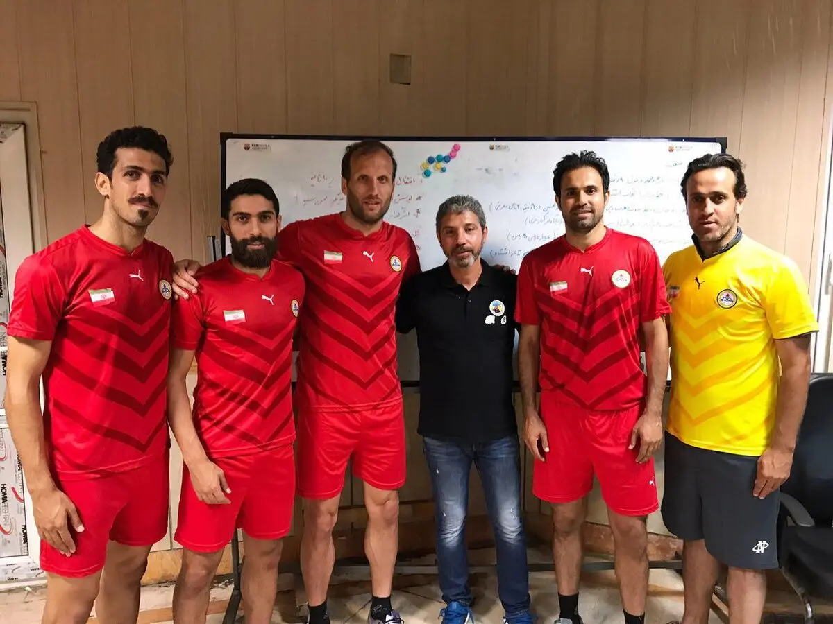 وعده مالک باشگاه نفت عملی نشد؛ نارضایتی طلایی پوشان