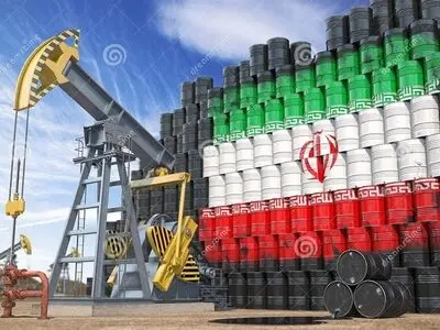 صادرات النفط الإیرانیة ترتفع إلى مستوى قیاسي رغم الحظر