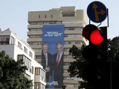 Israel elections: Netanyahu and main rival in tight race