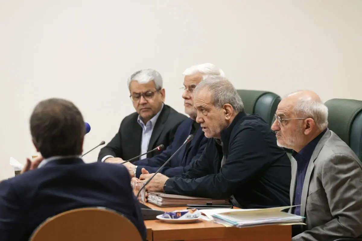 تأکید پزشکیان بر تقویت انسجام ملی و ارتقای هماهنگی دستگاه‌ها / ثبت ملی آیین تشییع رهبر شهید در فهرست میراث ناملموس