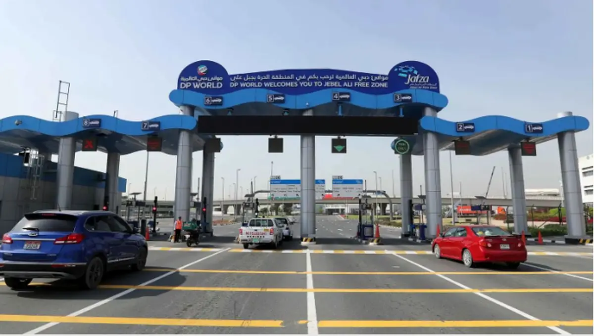 إیران تعلن استئناف الشحن المباشر للبضائع من الإمارات