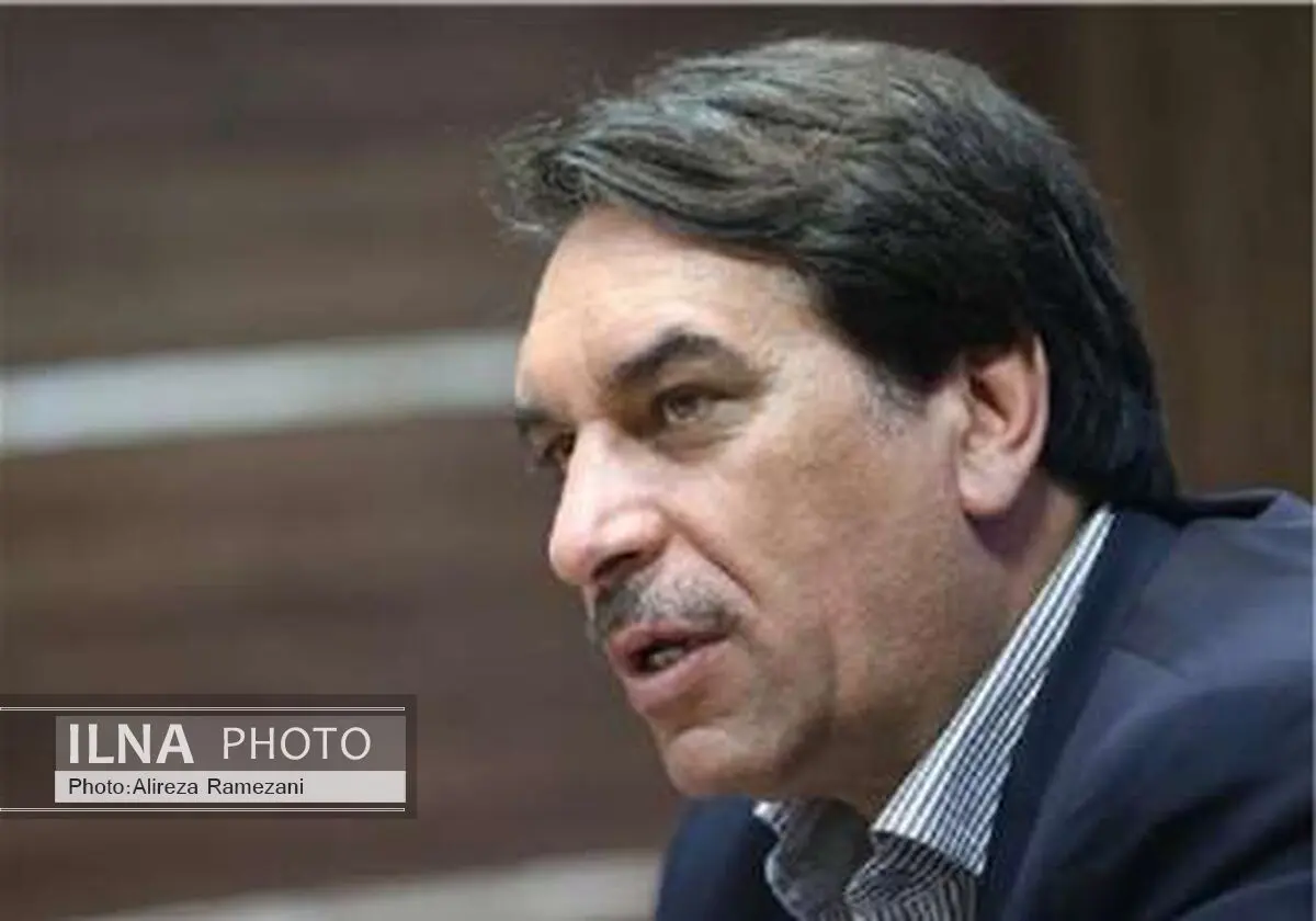 ساخت مترو در حریم موزه فرش باید با مجوز میراث فرهنگی انجام شود 