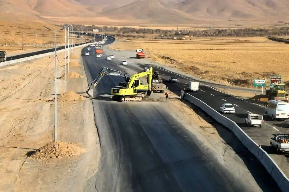 تداوم اجرای فرایند عمرانی 4 تقاطع غیرهمسطح استان مرکزی در فصل زمستان