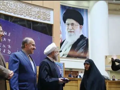 روحانی یدعو الى بث مباریات السیدات الایرانیات عبر التلفزیون