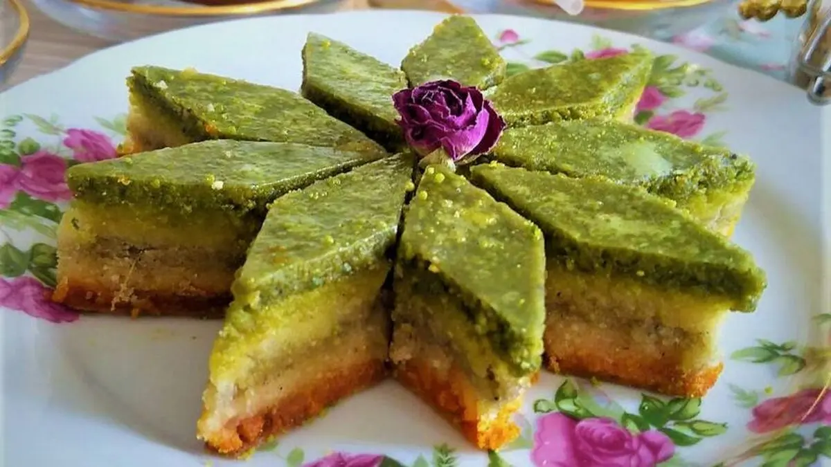 طرز تهیه آسان باقلوا یزدی در فر و بدون فر 