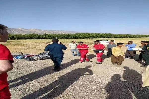  ۲ جانباخته و مصدوم براثر تصادف پژوپارس با موتور‌سیکلت