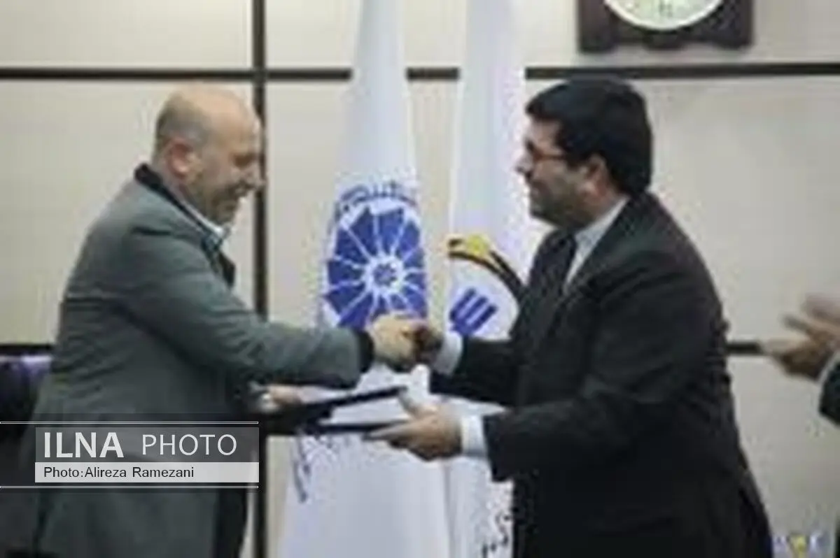امضای تفاهمنامه بورس کالای ایران با کمیسیون صنایع اتاق ایران