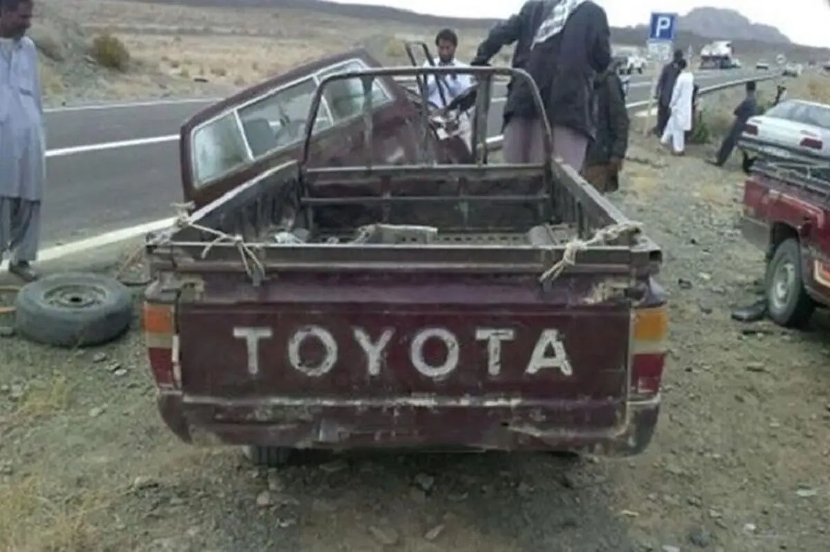 برخورد ۲ وانت در سراوان ۴ کشته و ۲۱ مصدوم بر جا گذاشت
