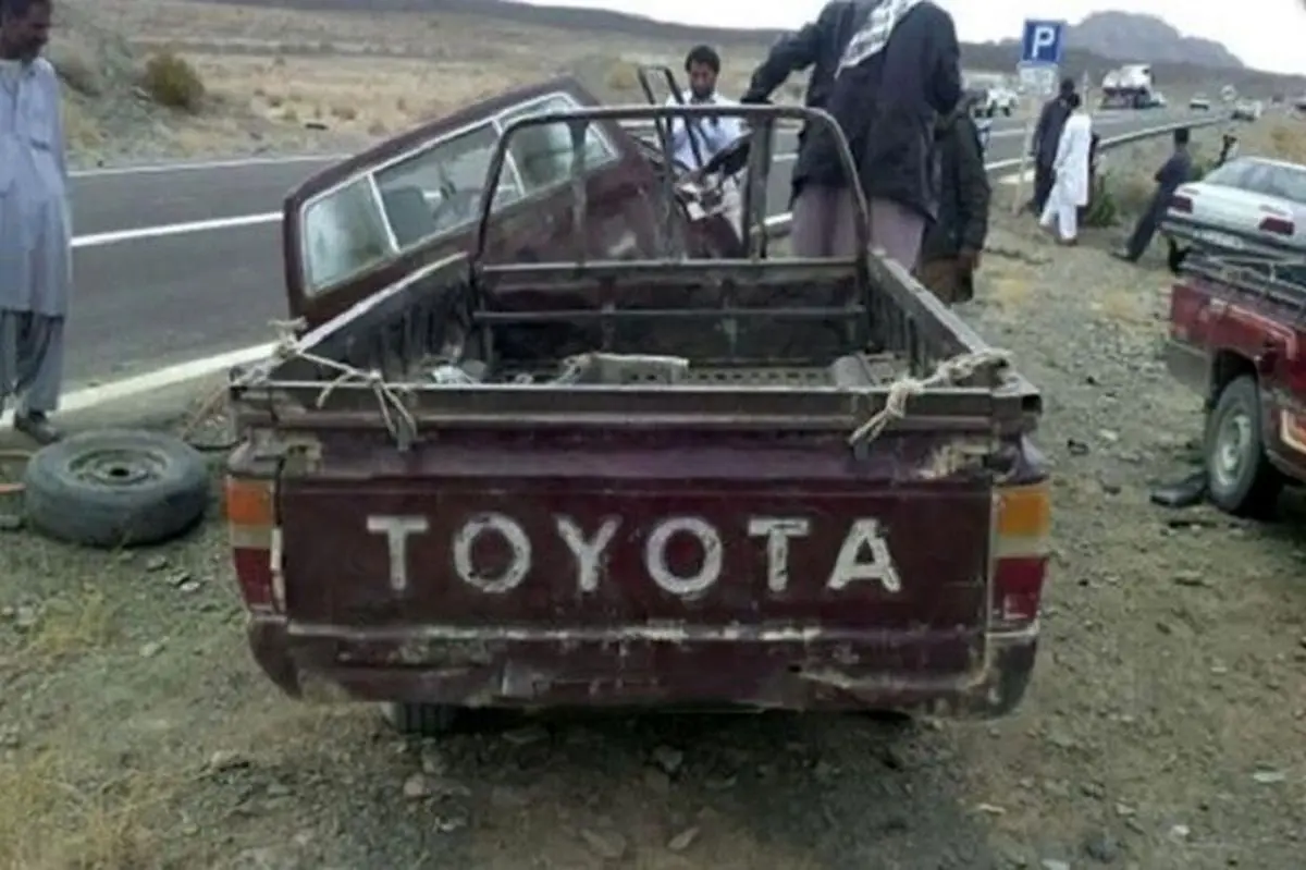 برخورد ۲ وانت در سراوان ۴ کشته و ۲۱ مصدوم بر جا گذاشت