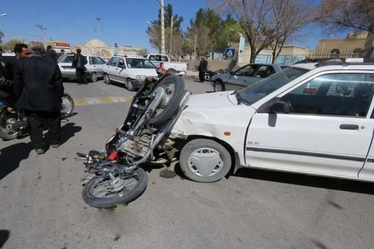 یک مادر کشته و 2 کودک مجروح؛ حاصل تصادف مرگبار موتورسیکلت و پراید