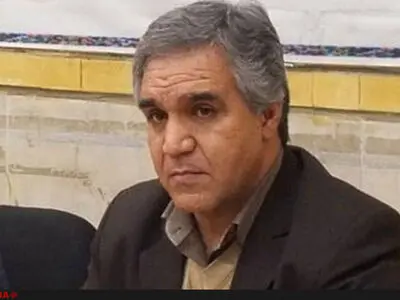 کریمی مشکلی برای بازی کردن نداشته چون سازمان لیگ کارتش را صادر کرده