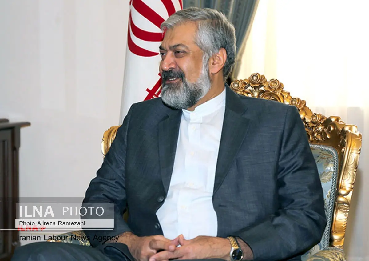 مناسبات دو کشور نباید صرفا در موضوعات تجاری متمرکز شود