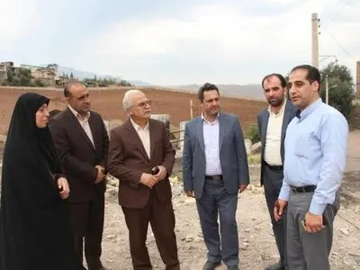 بازدید معاون استاندار گیلان از پل فلزی و کنارگذر لوشان