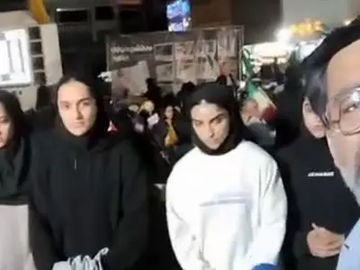 ویدئو: پیام اعضای تیم ملی بانوان کاراته ایران در تجمعات مردمی