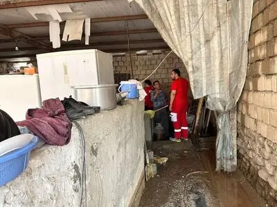 نجات جان ۷ نفر و امداد رسانی به ۱۰ خانواده آسیب دیده از آبگرفتگی باران در خوی