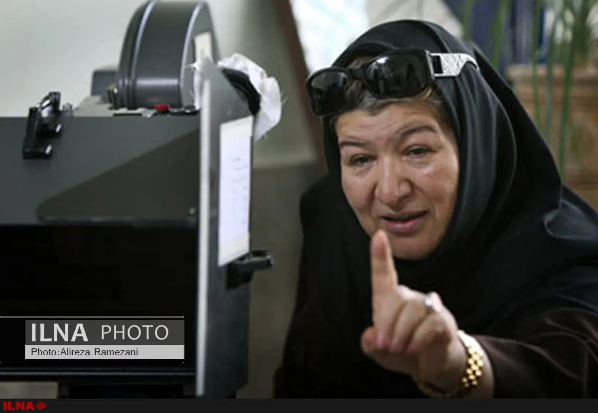 درخشنده "زیر سقف دودی" را به جشنواره فیلم فجر می‌رساند