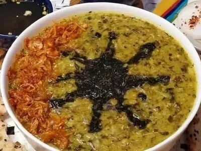 ۲ طرز تهیه آش شوربا 