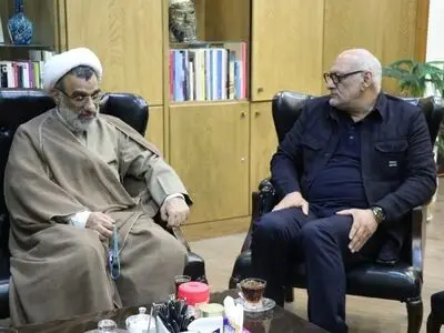 دبیر شورای عالی انقلاب فرهنگی به تئاتر شهر رفت/ تدوین سند ملی تئاتر باید سریعتر انجام شود