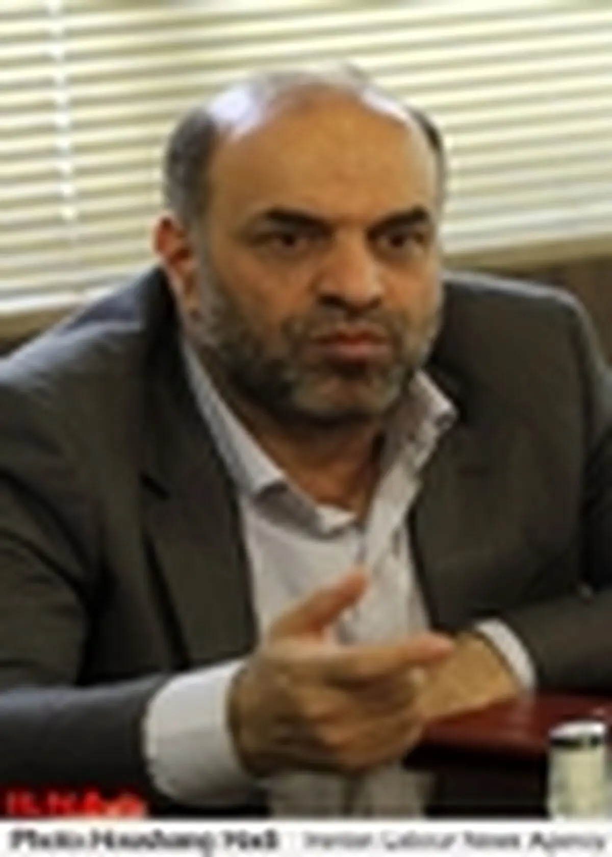 دولت به فرمانروایی مطلقه بانک ها خاتمه دهد