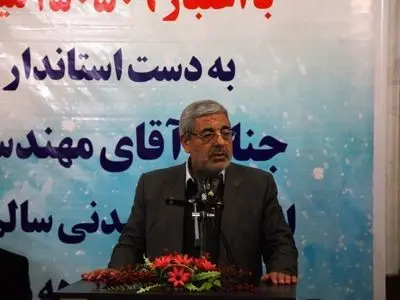 محرومیت‌زدایی از دستاوردهای ملموس انقلاب است