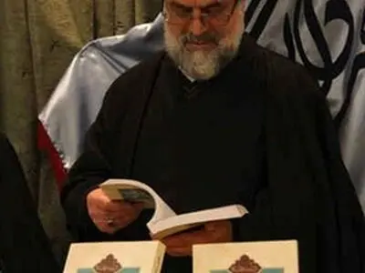 رونمایی از کتاب حضرت آیت الله العظمی موسوی اردبیلی