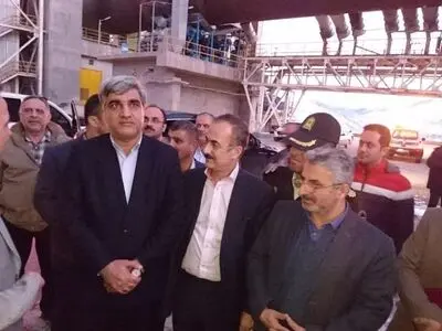 بازدید استاندار گیلان از کارخانه سیمان سبز دیلمان