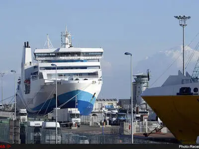 اعتصاب، تردد به جزیره کورس فرانسه را مختل کرد