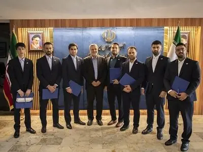 تقدیر وزیر کار دولت سیزدهم از مدال آوران مسابقات جهانی مهارت