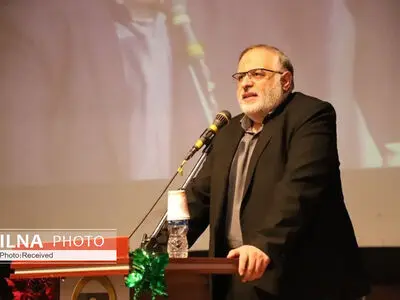 والدین در کنار مسئولین در ترویج فرهنگ قرآنی نقش دارند