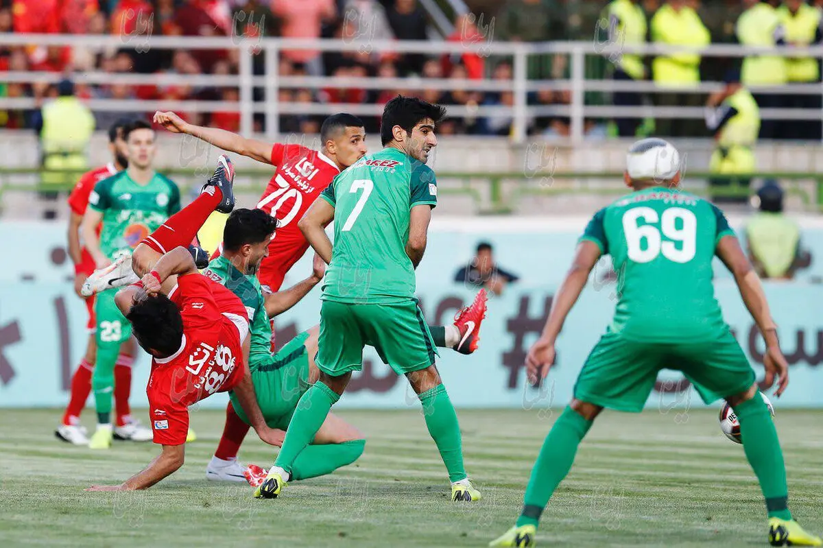 ذوب آهن صفر - پرسپولیس صفر/ 2 امتیاز، هدیه ذوب آهن به مدعیان