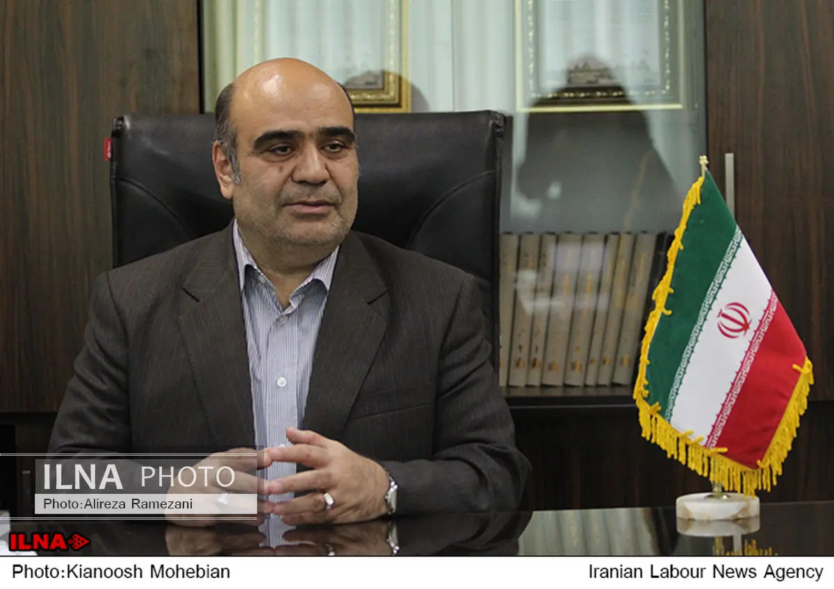 مردم فارغ از خط و جناح برای بدرقه شهدا آمده بودند/در جریان دعوت از توهین کنندگان نبودیم