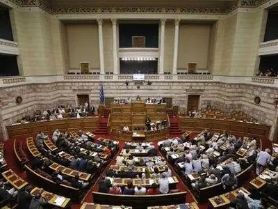 پارلمان یونان به بسته اصلاحات ریاضتی رای مثبت داد