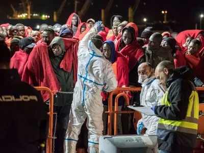 UK, France sign new deal to curb Channel refugee crossings
