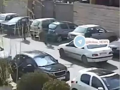 حمله وحشتناک سارقان مسلح به یک جوان در چیتگر | لحظات رعب‌آور در دوربین مداربسته + فیلم