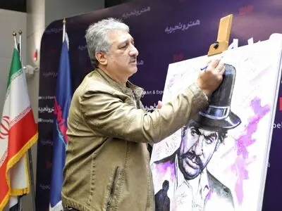 انتشار عکس بزرگ بر سر در سینما کسی را هنرمند نمی‌کند