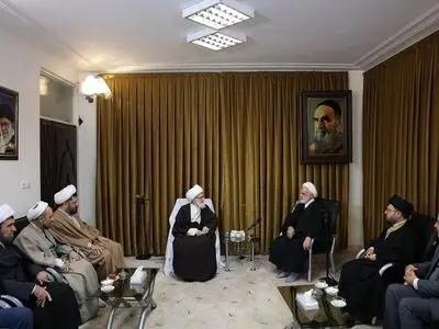 آنچه در نظام و انقلاب اصل محسوب می‌شود «مردم» هستند و مابقی خادم مردم هستند