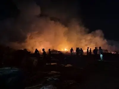 وقوع آتش‌سوزی گسترده در محدوده انبار ضایعات اتوبان تهران - ساوه
