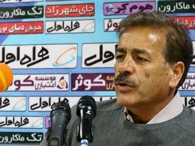 ابراهیم زاده:  تراکتورسازی و  سپاهان سقوط نمی کنند