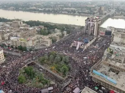 تأخیر در تخلیه محموله­‌های غذائی به دلیل اعتراض‌­های مستمر عراق