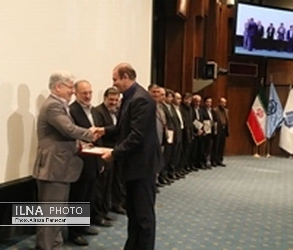 تقدیر از شرکت نفت ایرانول به دلیل عملکرد موفق