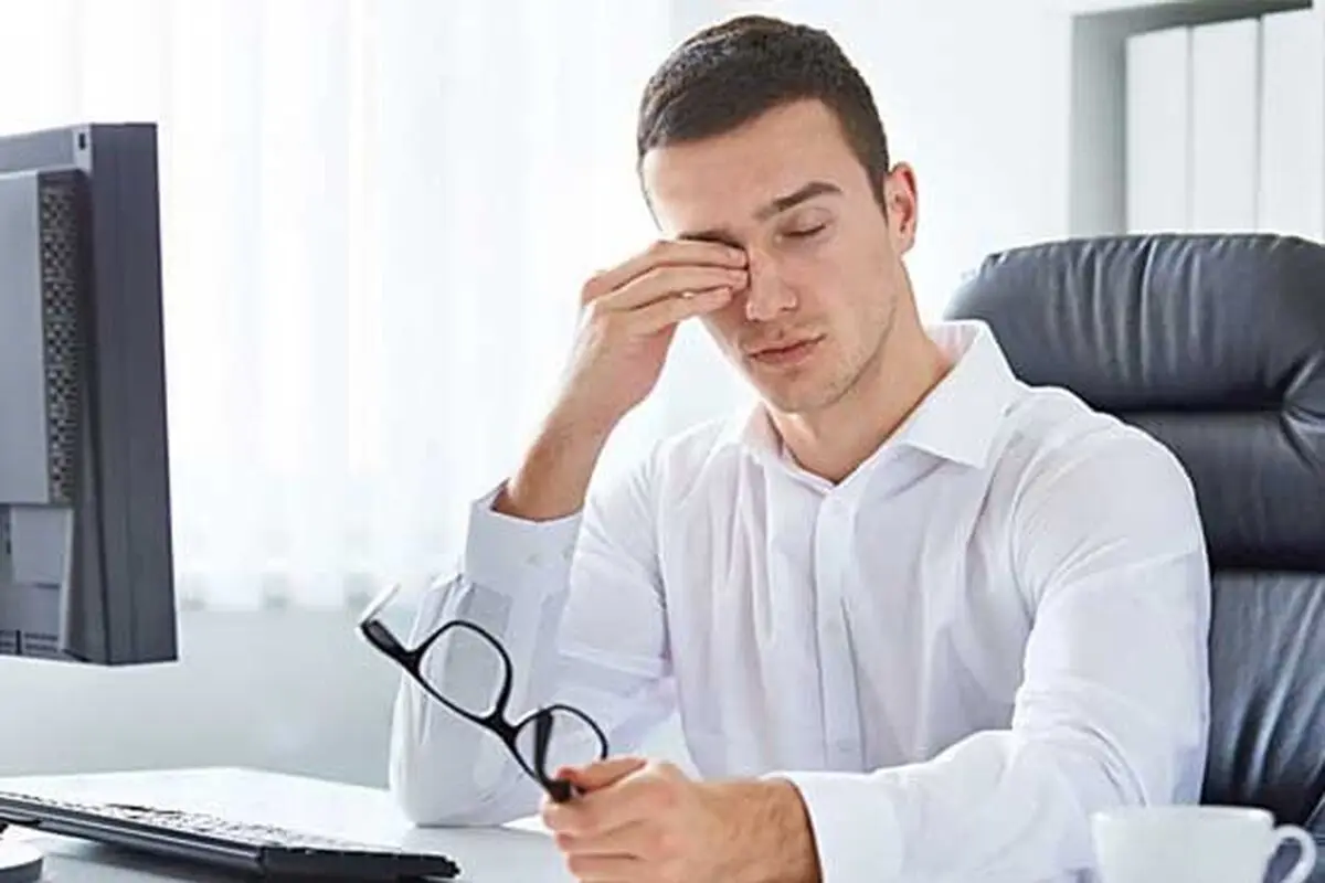 دلایل پریدن پلک + راهکار درمانی