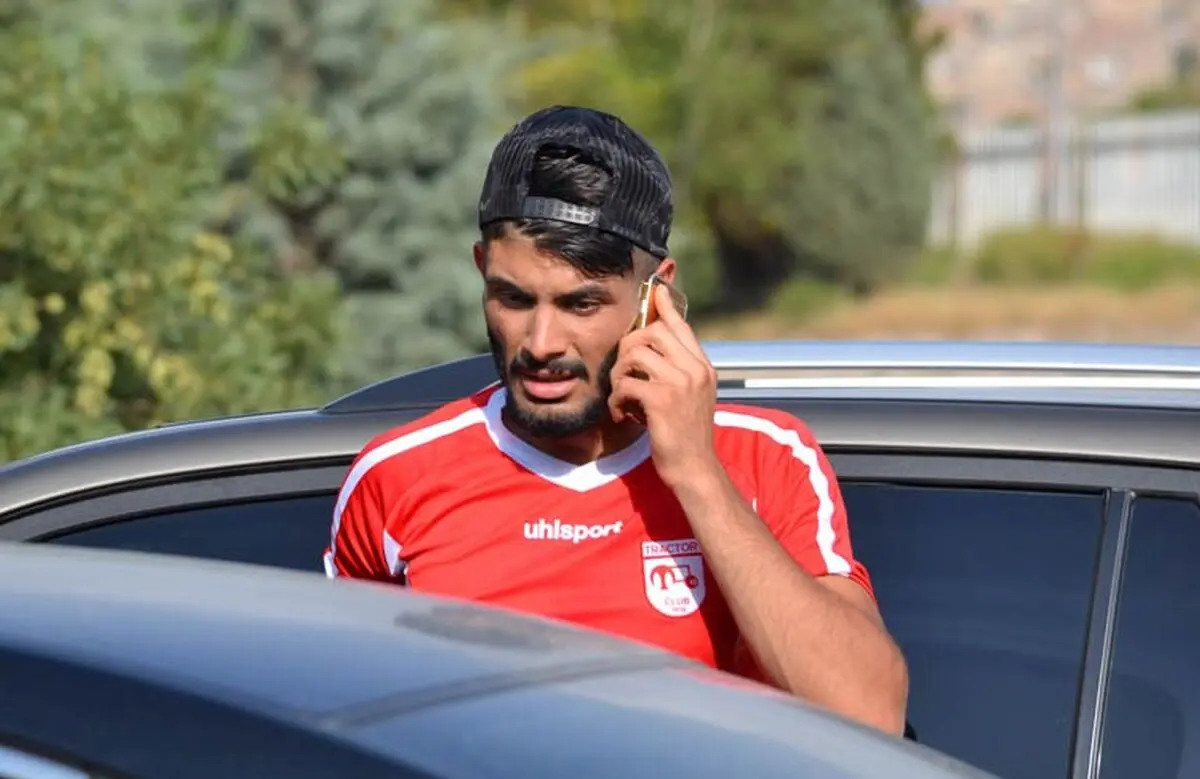 آقایی از تراکتورسازی دور شد