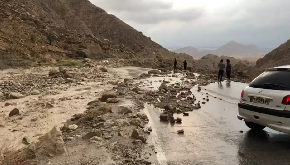 سیل به زیرساخت های جاده ای شمال سیستان و بلوچستان خسارت وارد کرد