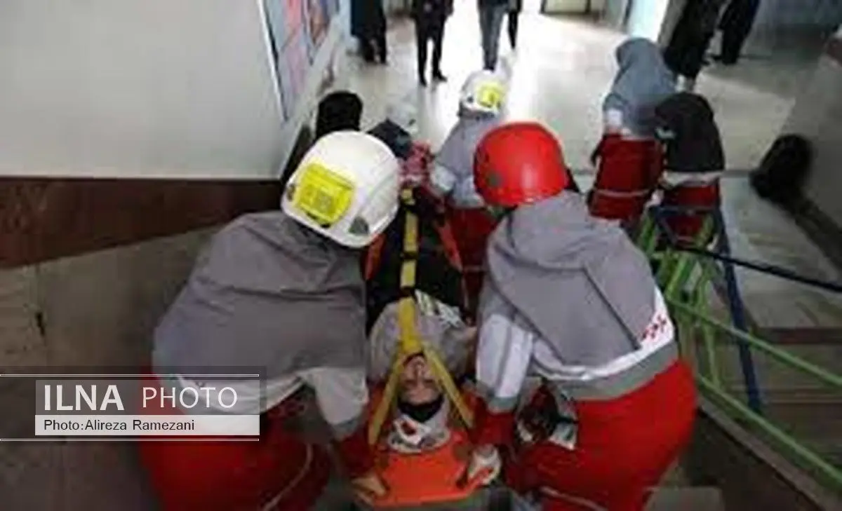 مانور سراسری زلزله و ایمنی درآران و بیدگل برگزار شد