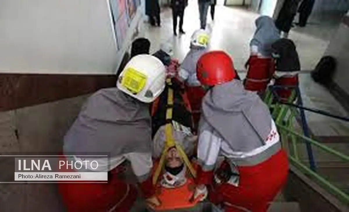 مانور سراسری زلزله و ایمنی درآران و بیدگل برگزار شد