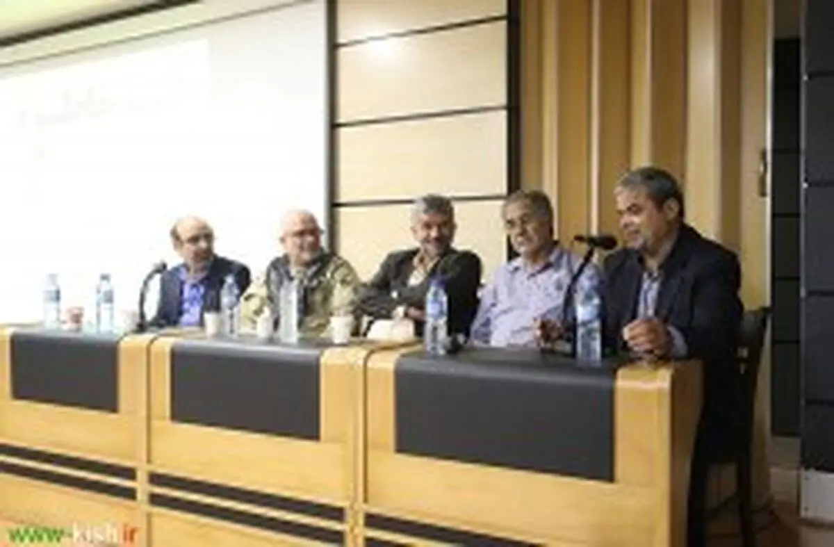 مروری بر خاطرات رزمندگان هشت سال دفاع مقدس در شب خاطره کیش